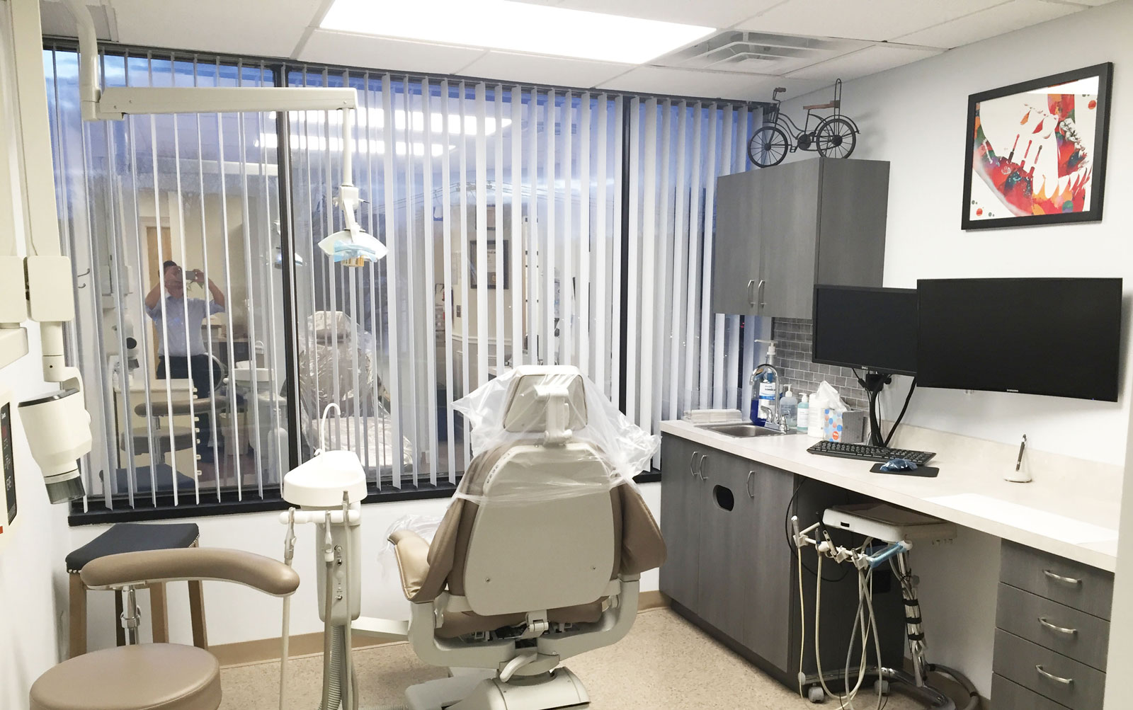 Rock Dental Care Modern Room